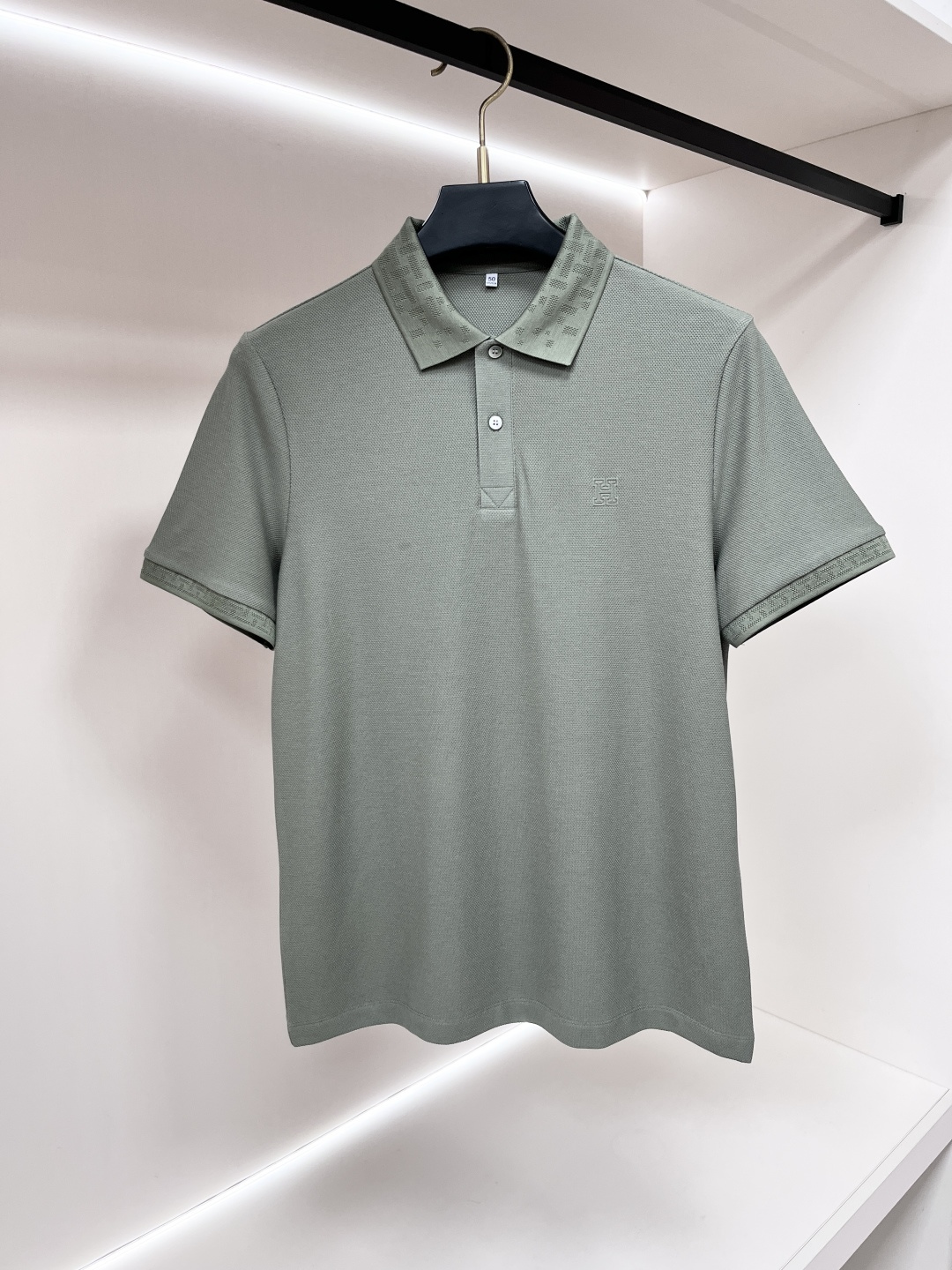short sleeves