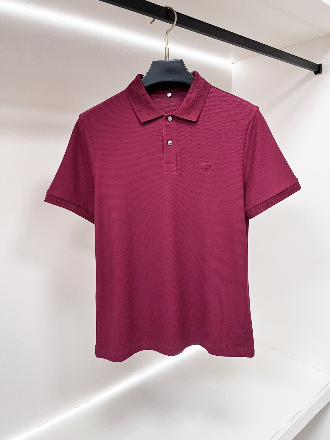 short sleeves