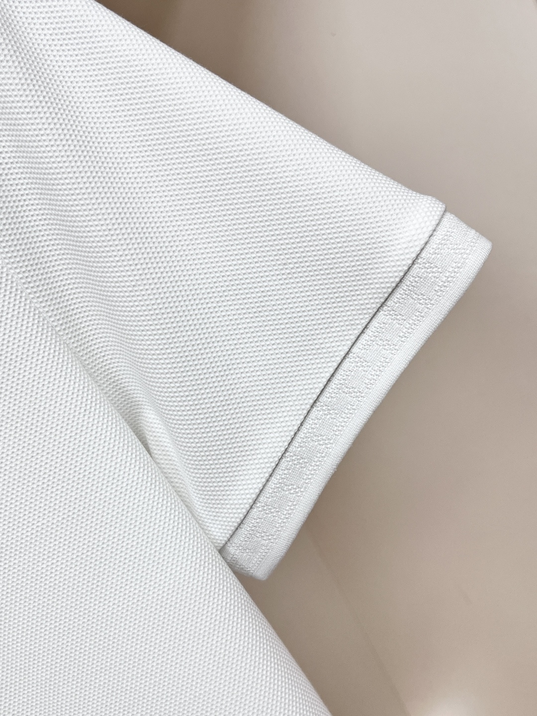 short sleeves