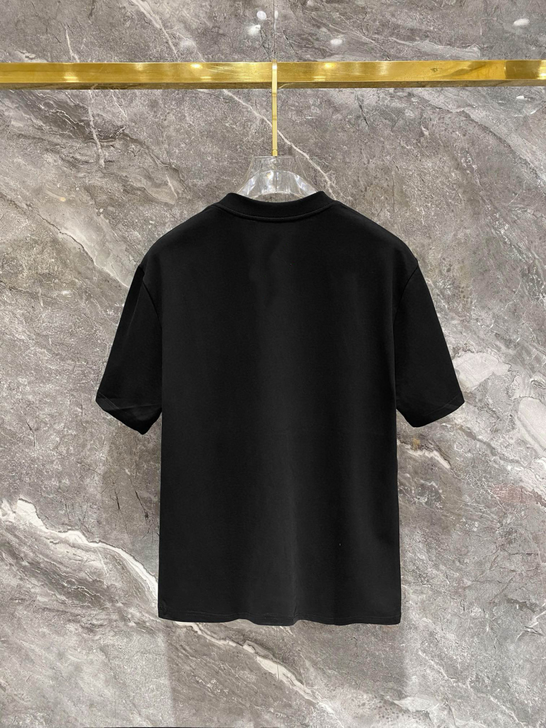 short sleeves