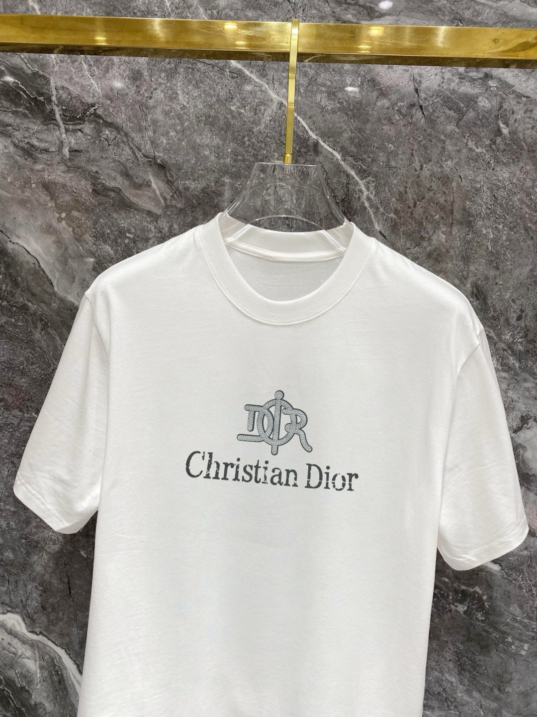 short sleeves