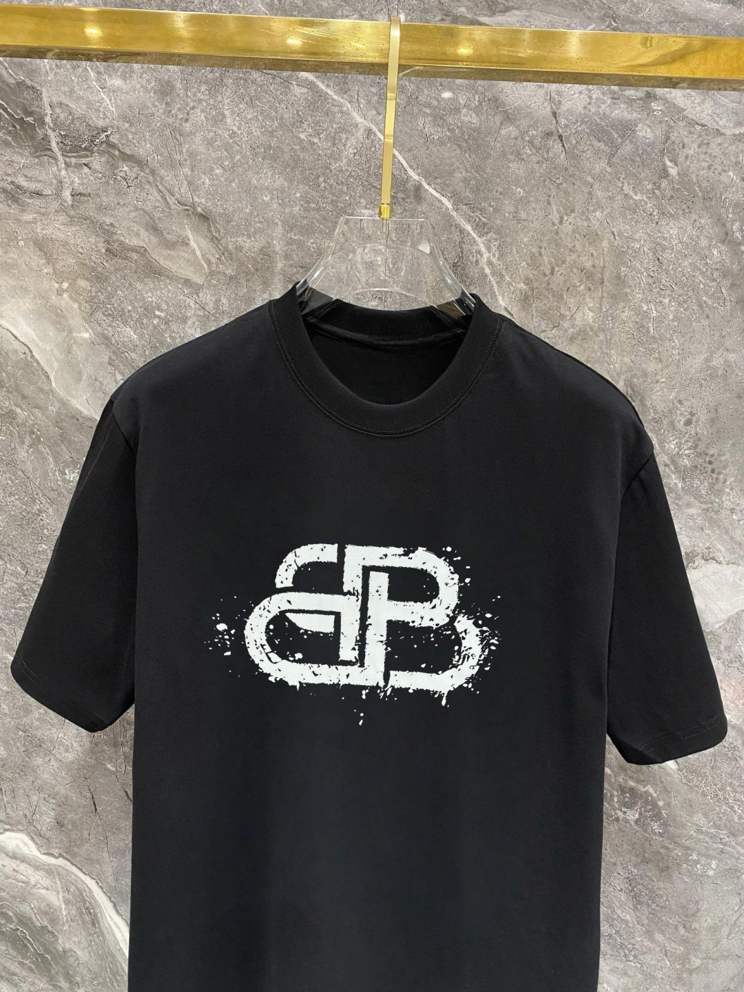 short sleeves