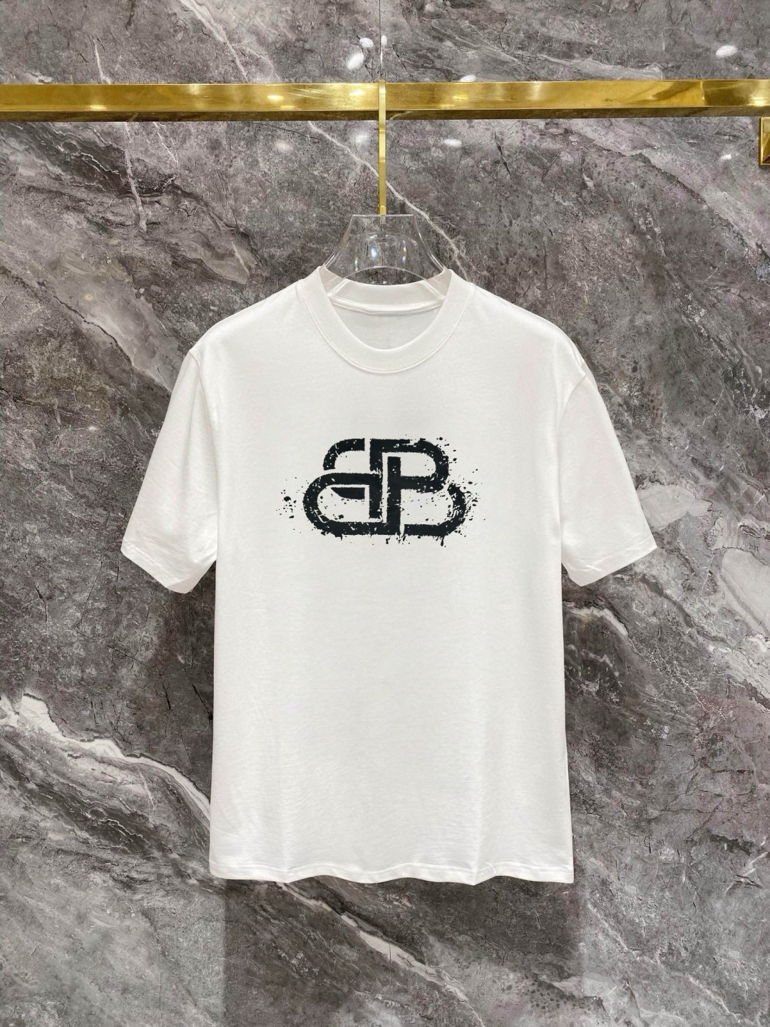 short sleeves