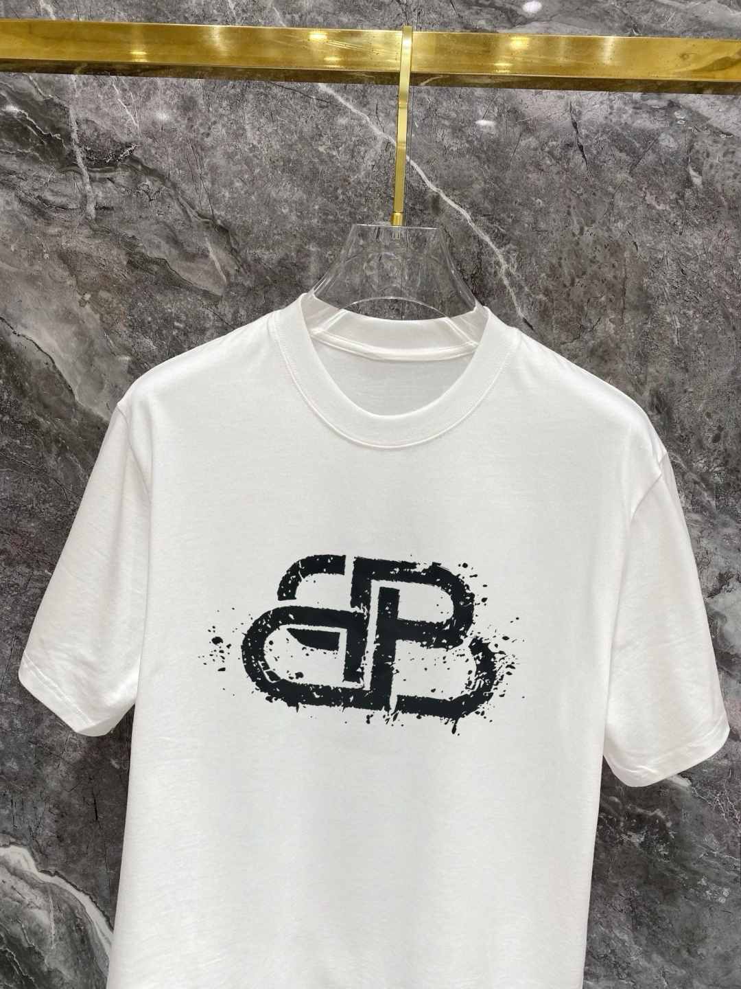 short sleeves