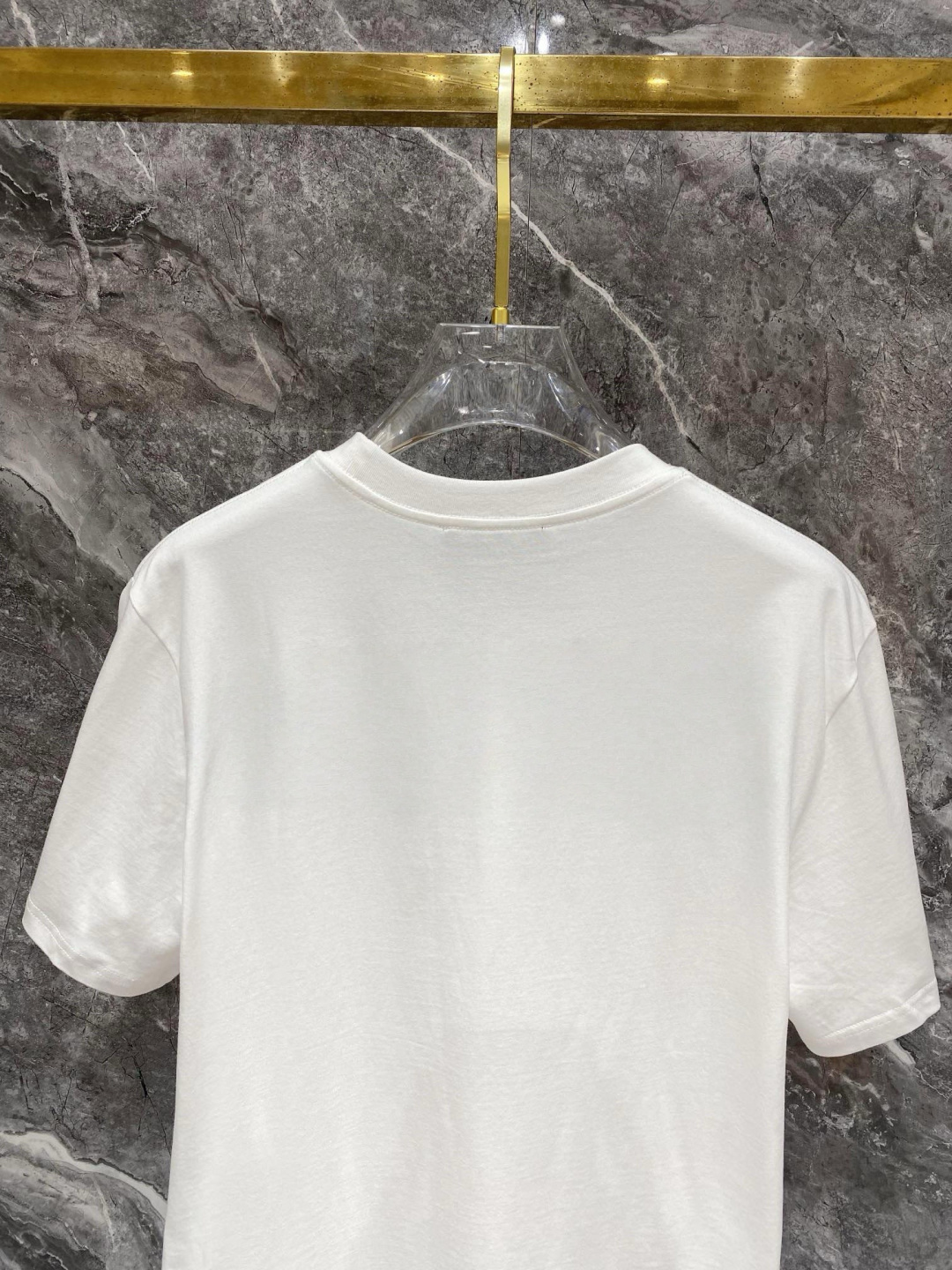short sleeves