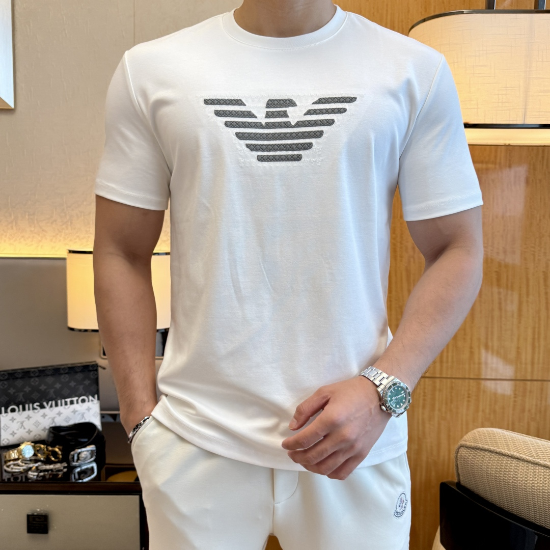short sleeves