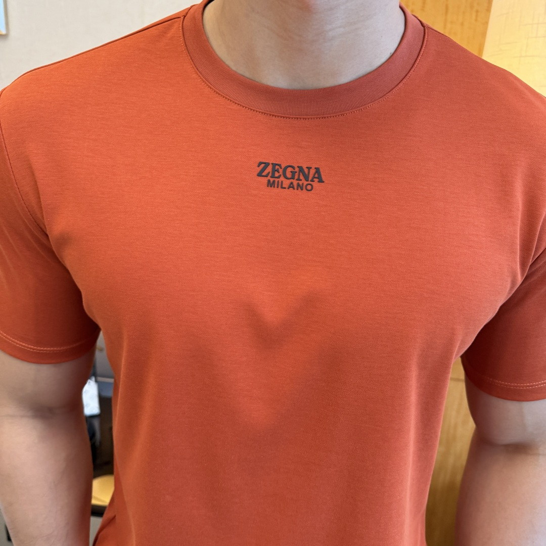 short sleeves