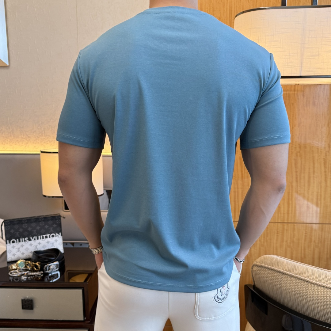 short sleeves