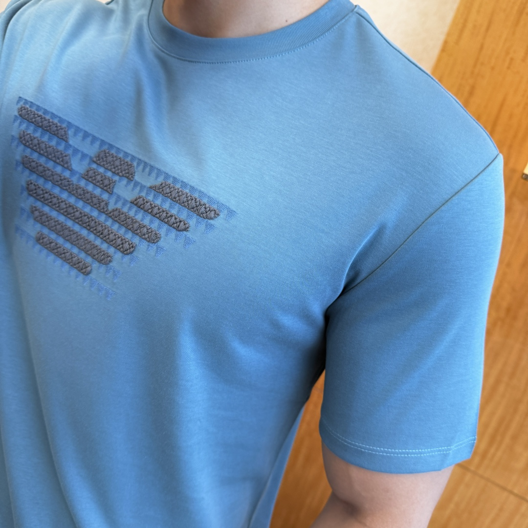 short sleeves