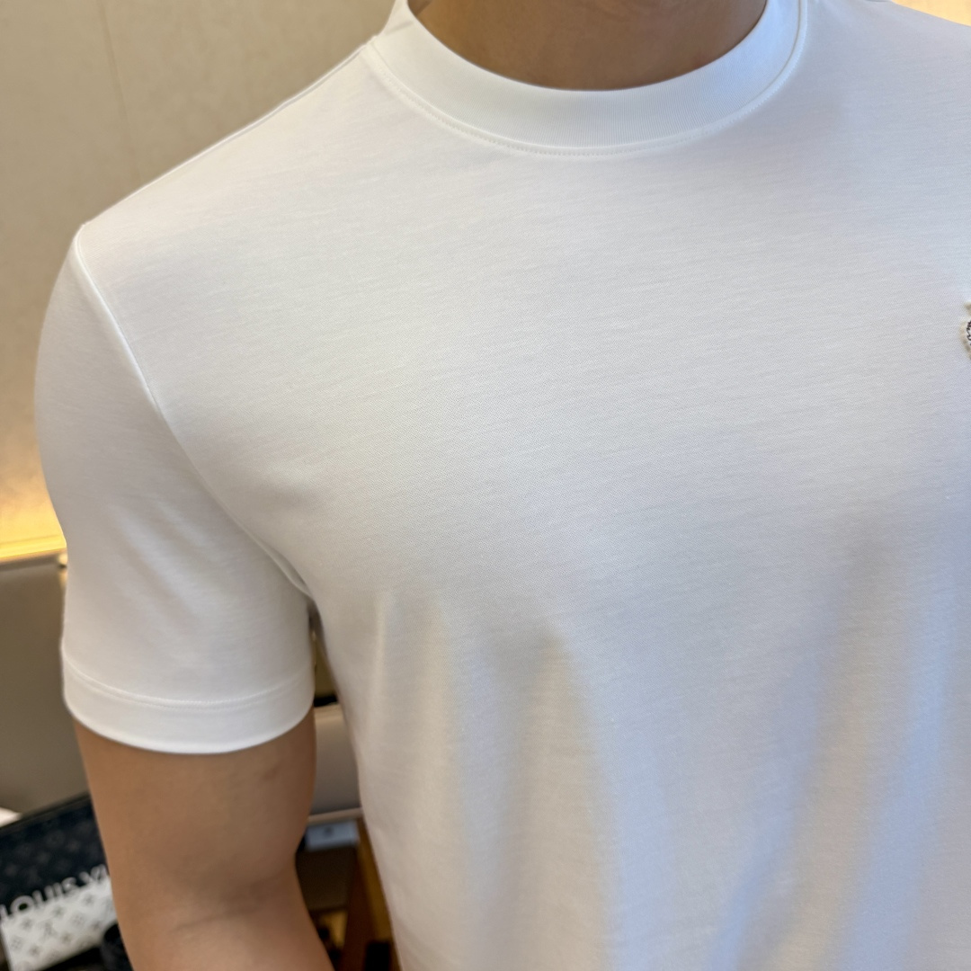 short sleeves