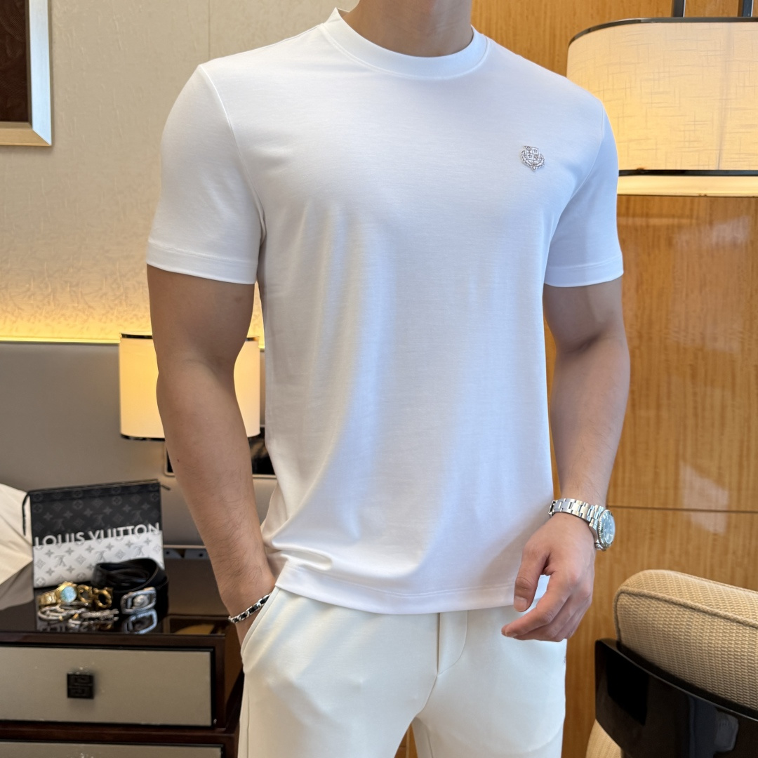 short sleeves