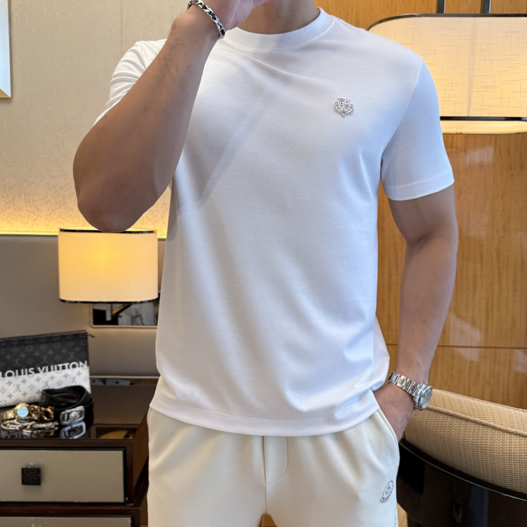 short sleeves