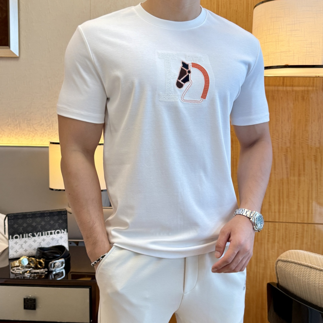 short sleeves