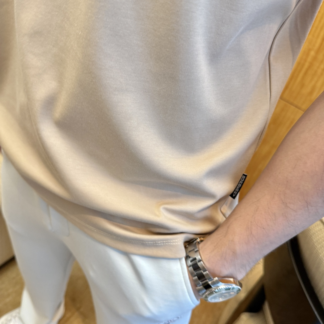 short sleeves