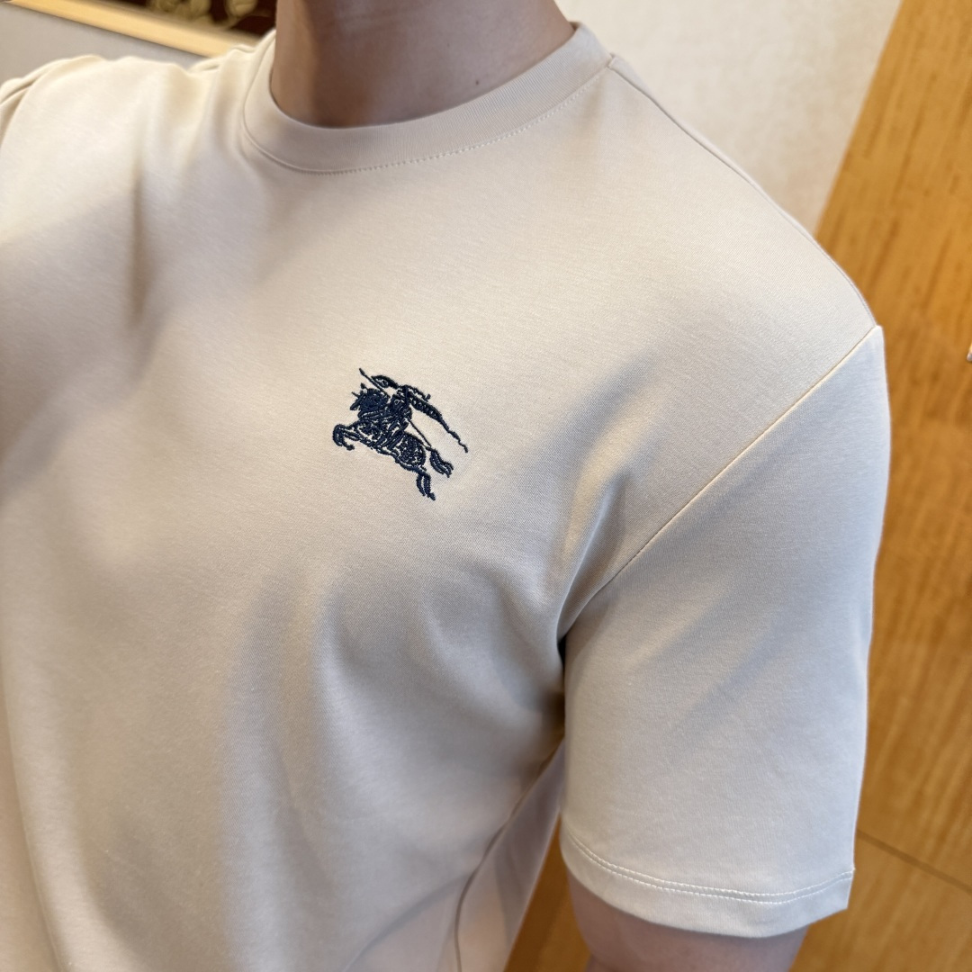 short sleeves