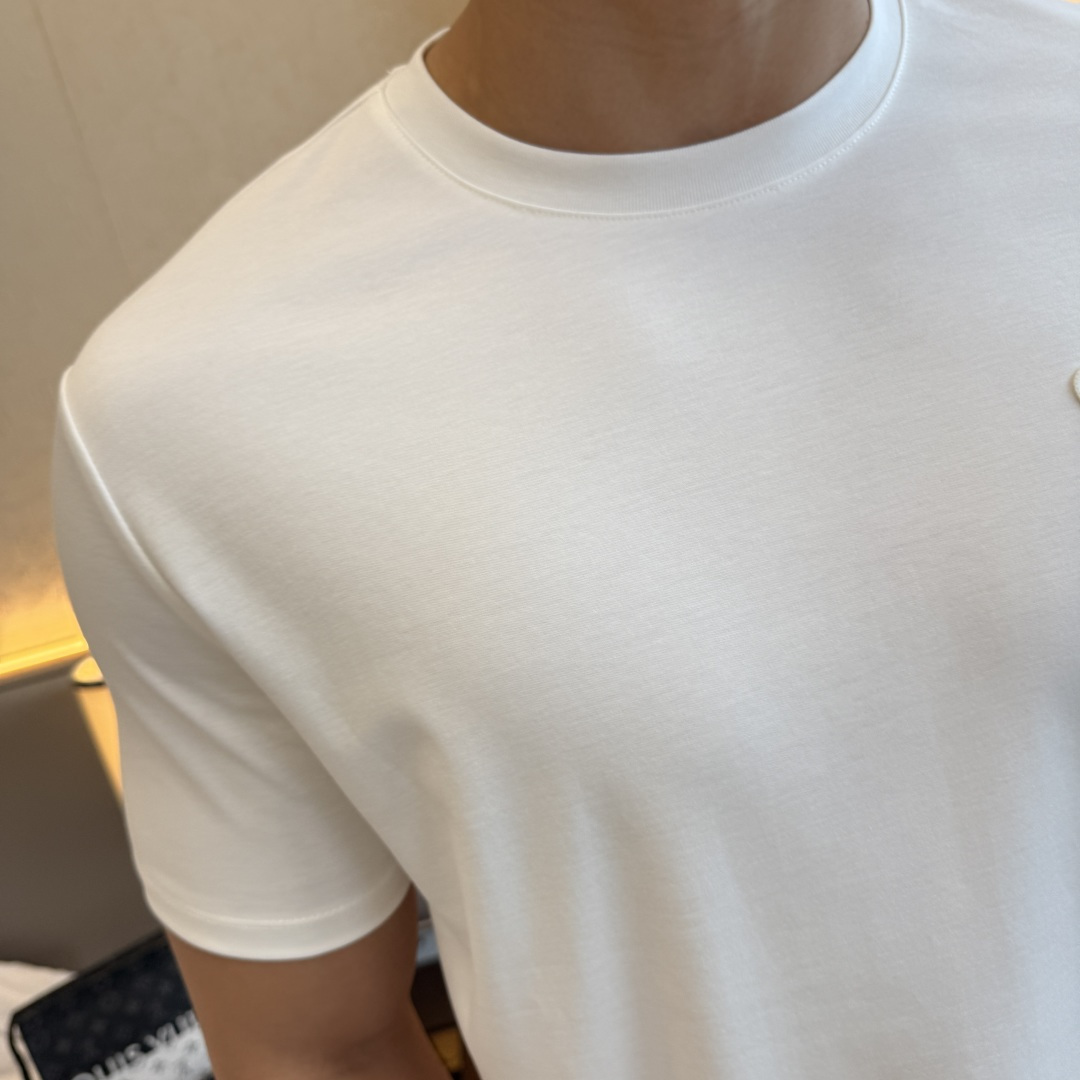 short sleeves