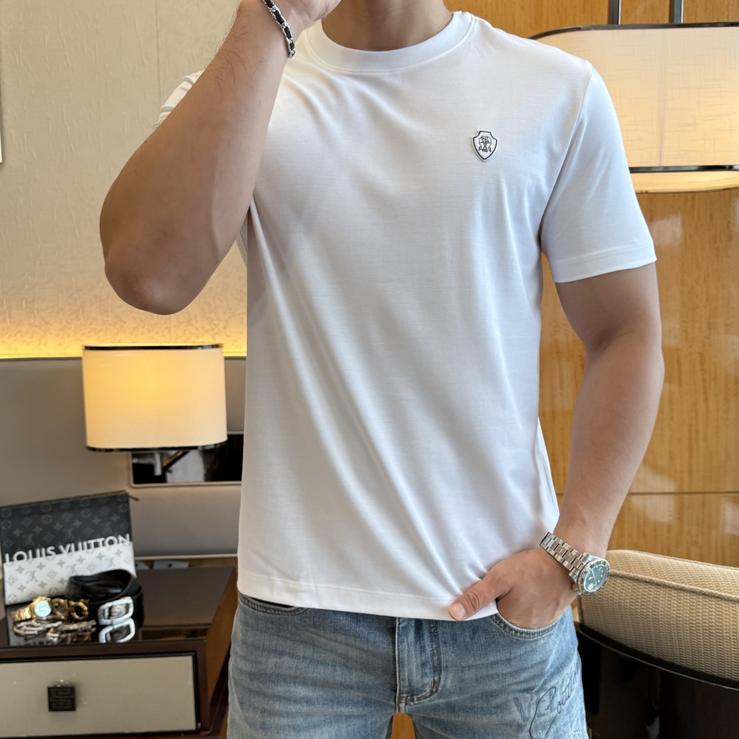 short sleeves
