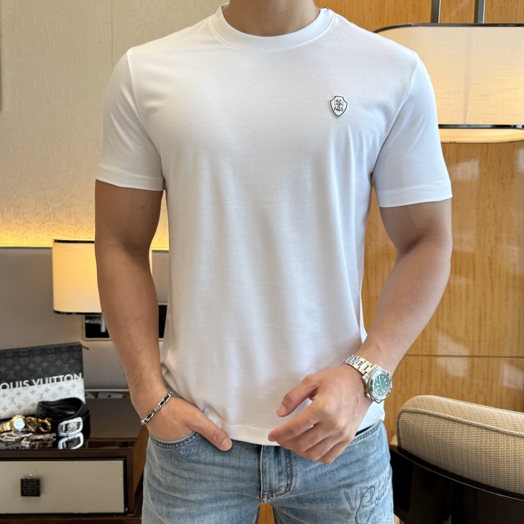 short sleeves