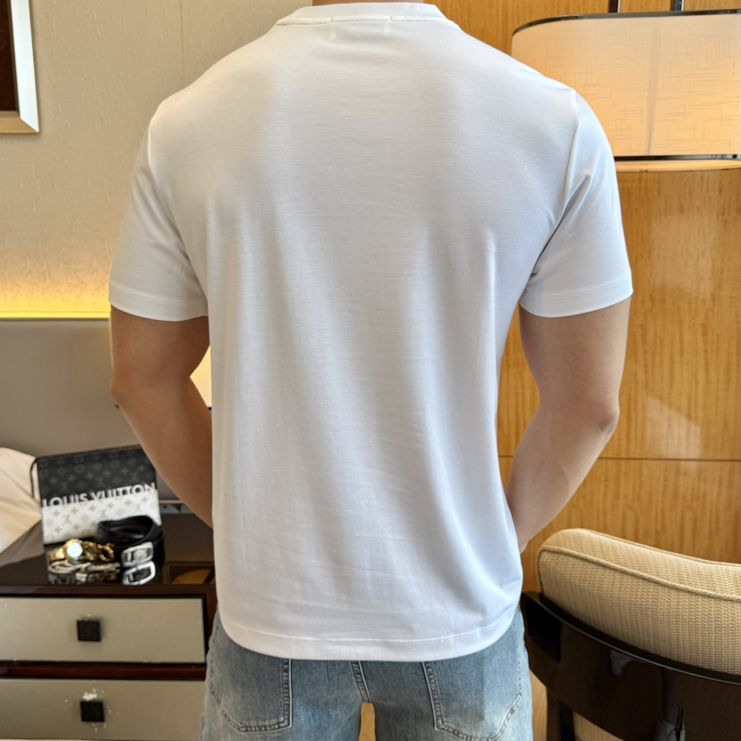 short sleeves