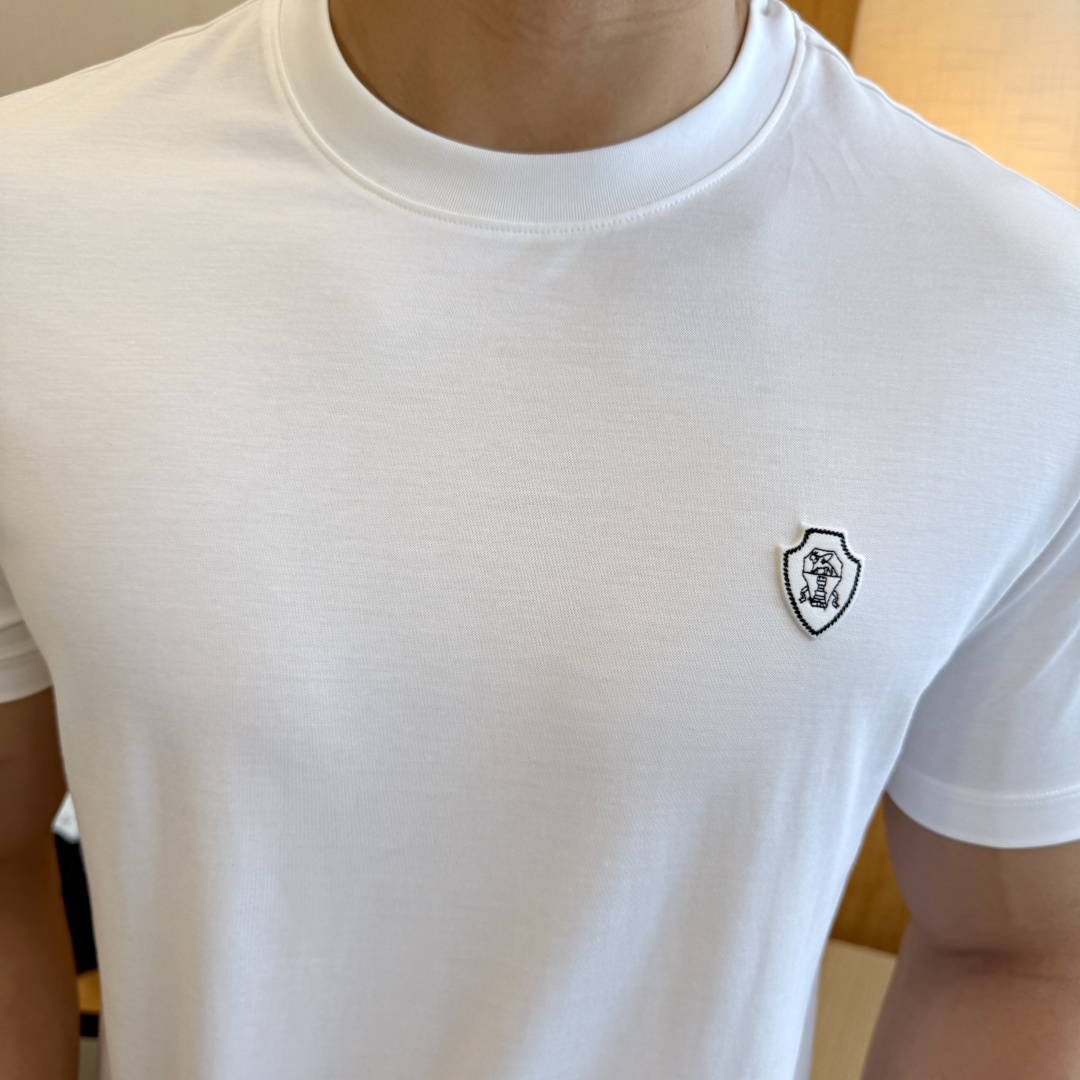 short sleeves