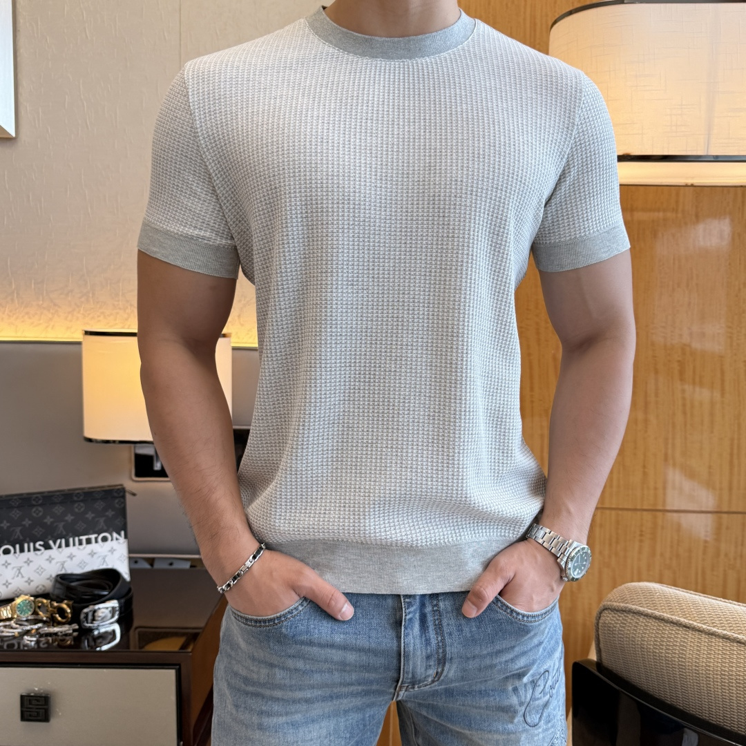 short sleeves
