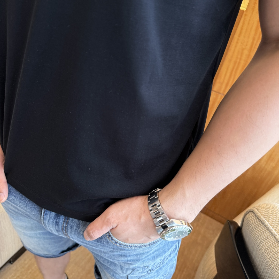 short sleeves