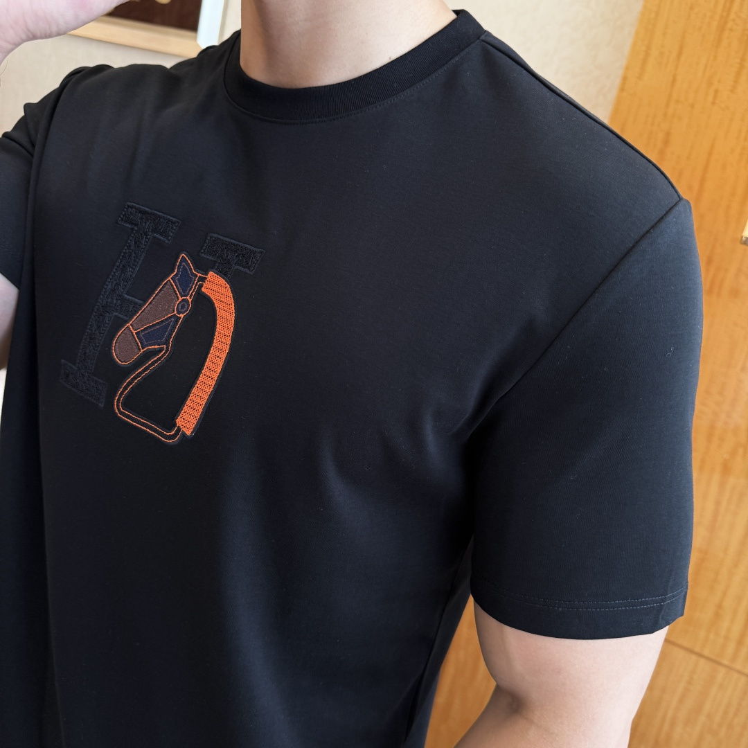 short sleeves
