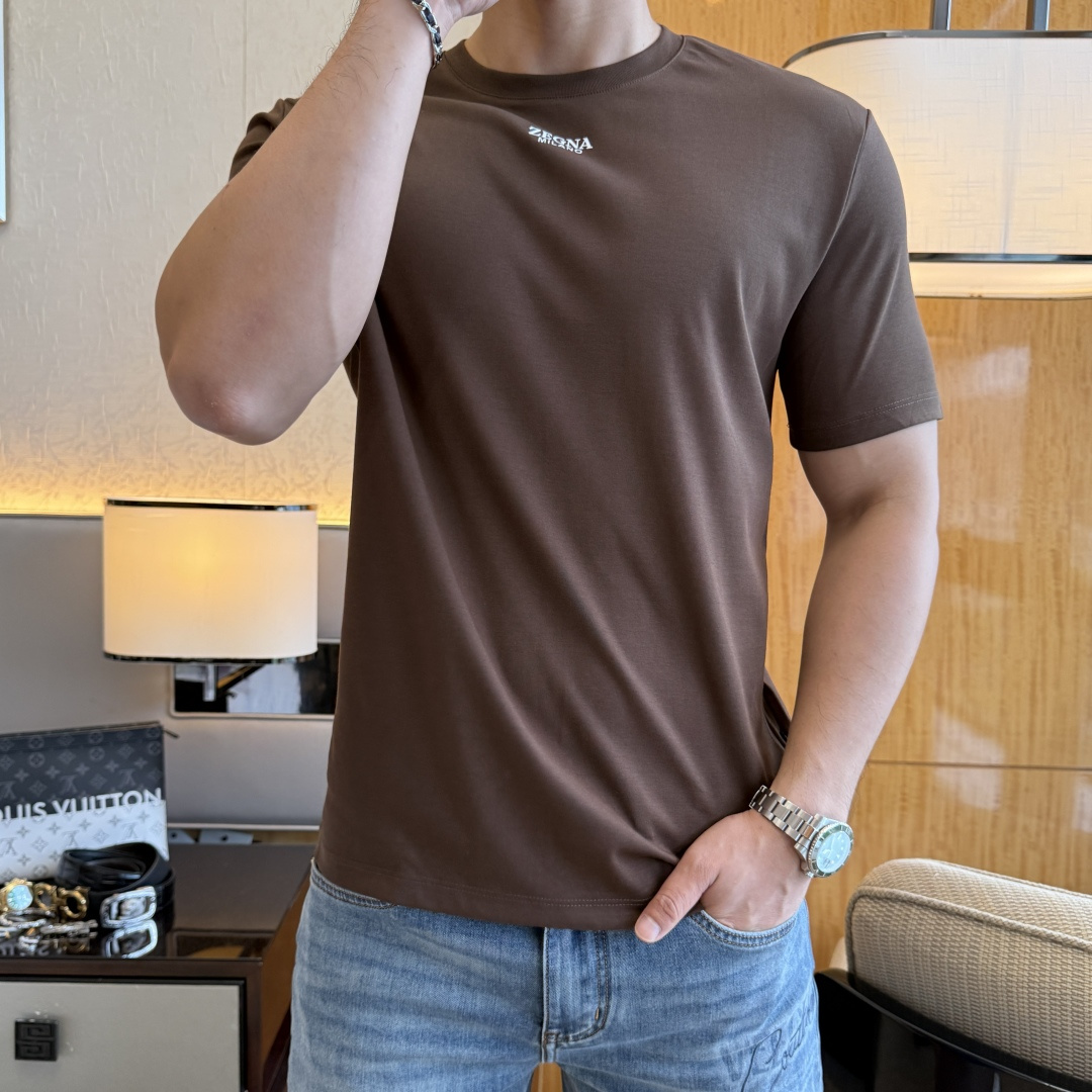 short sleeves