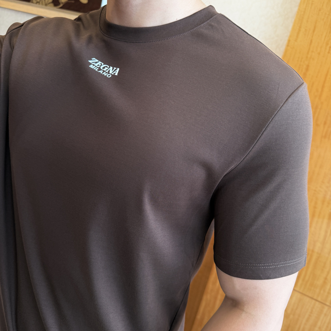 short sleeves