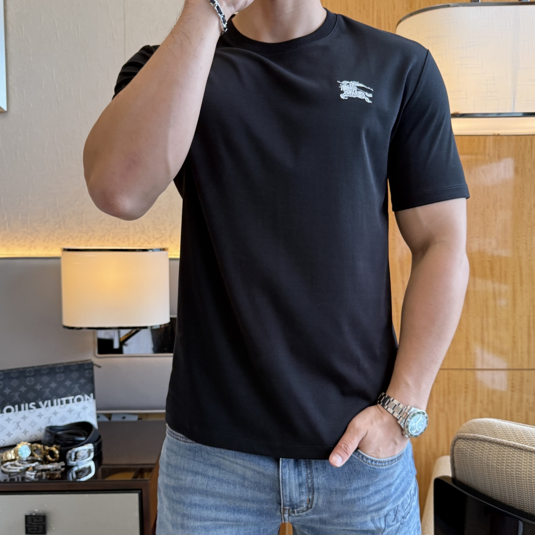 short sleeves
