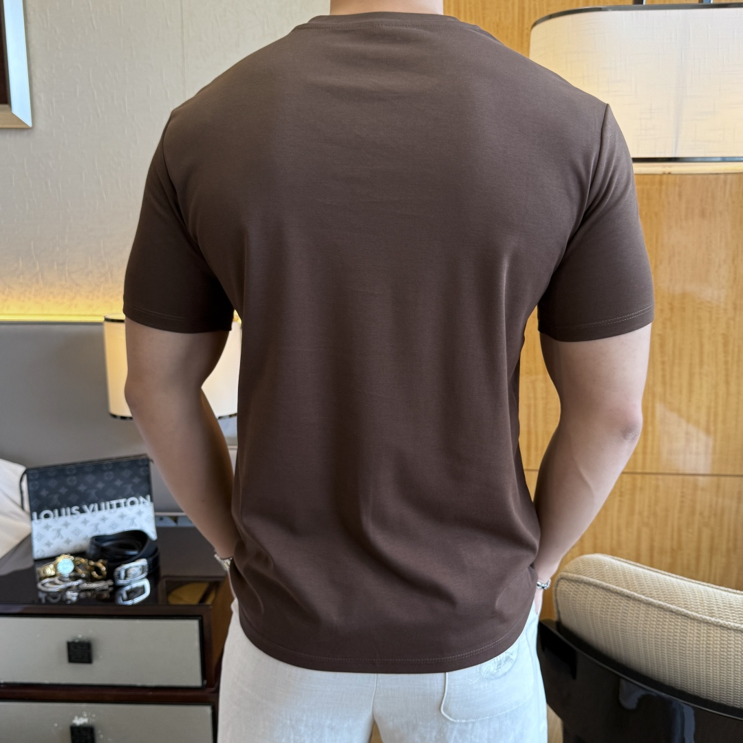 short sleeves