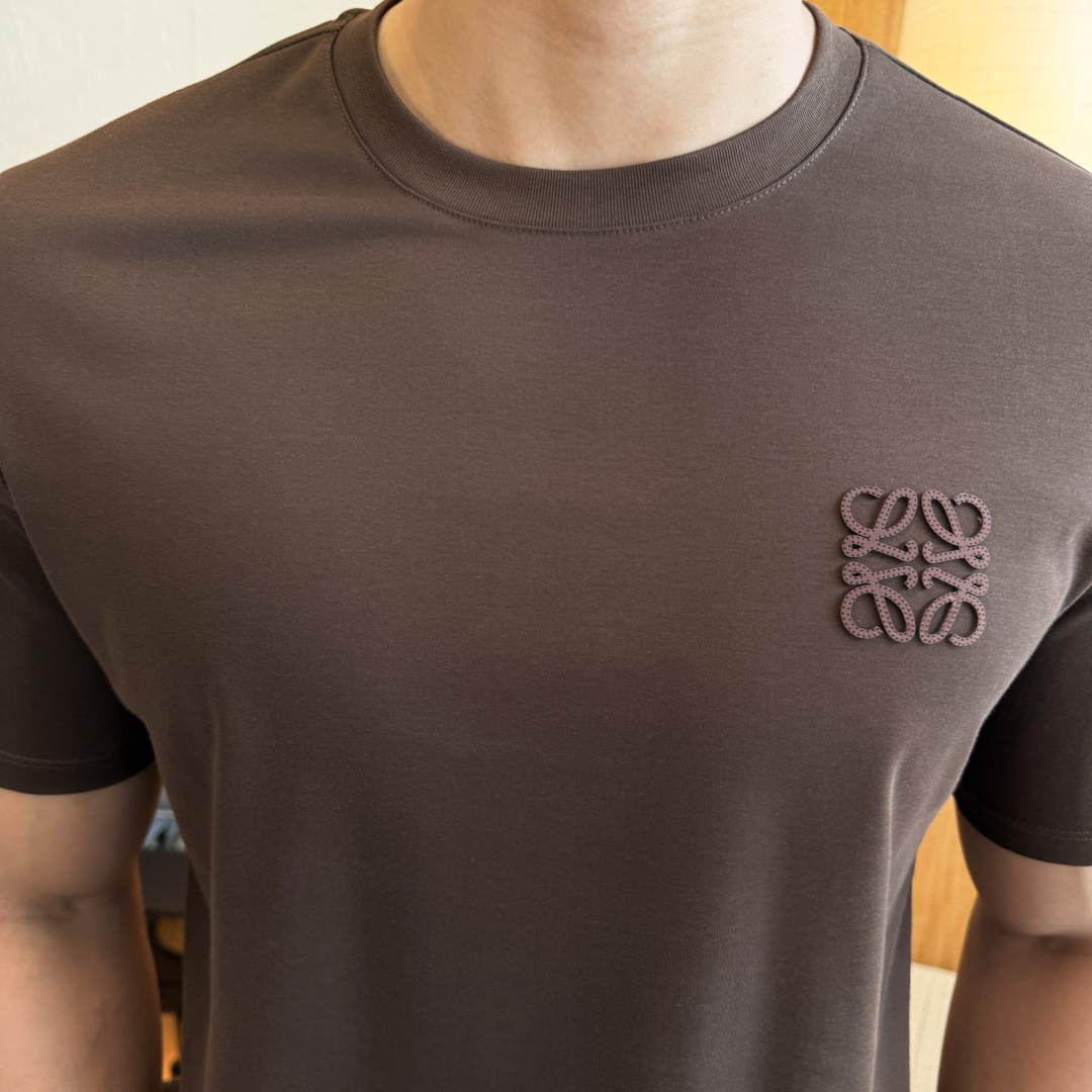 short sleeves