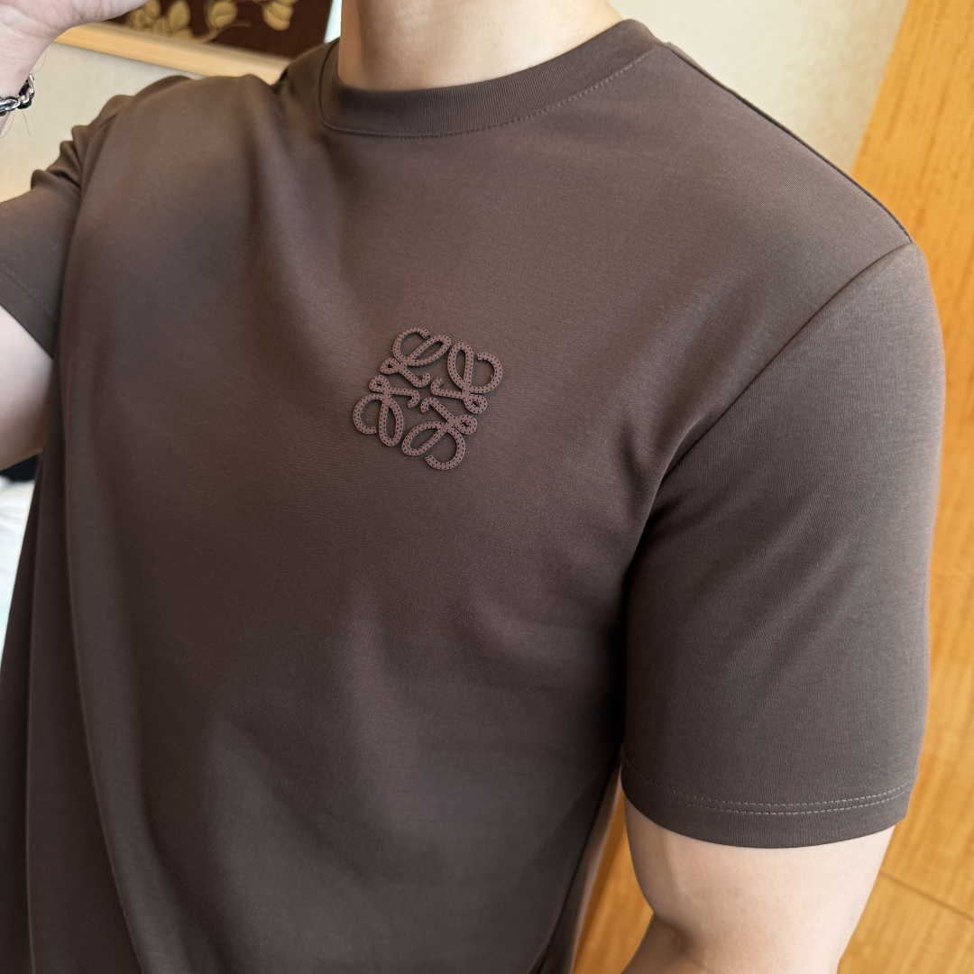 short sleeves