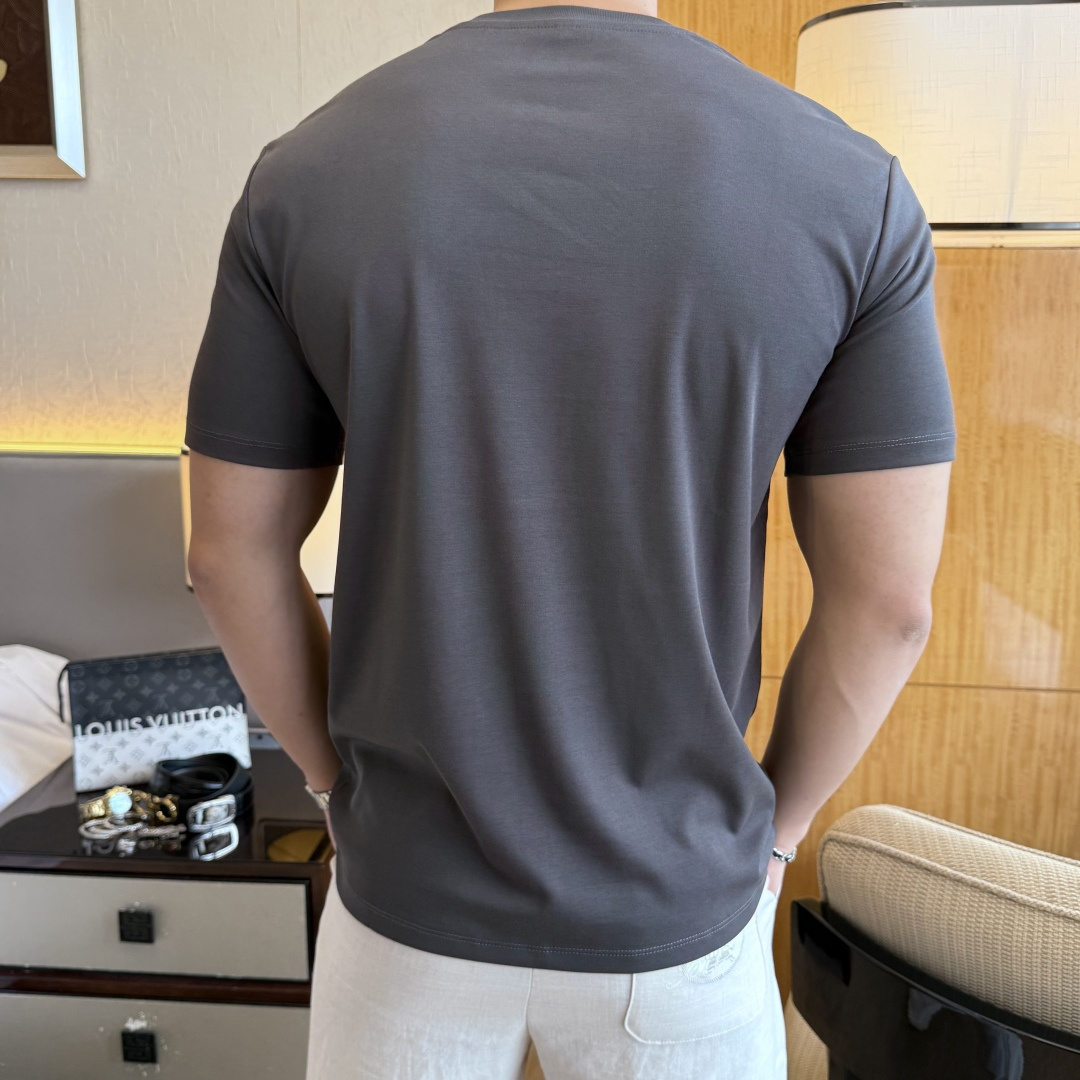 short sleeves