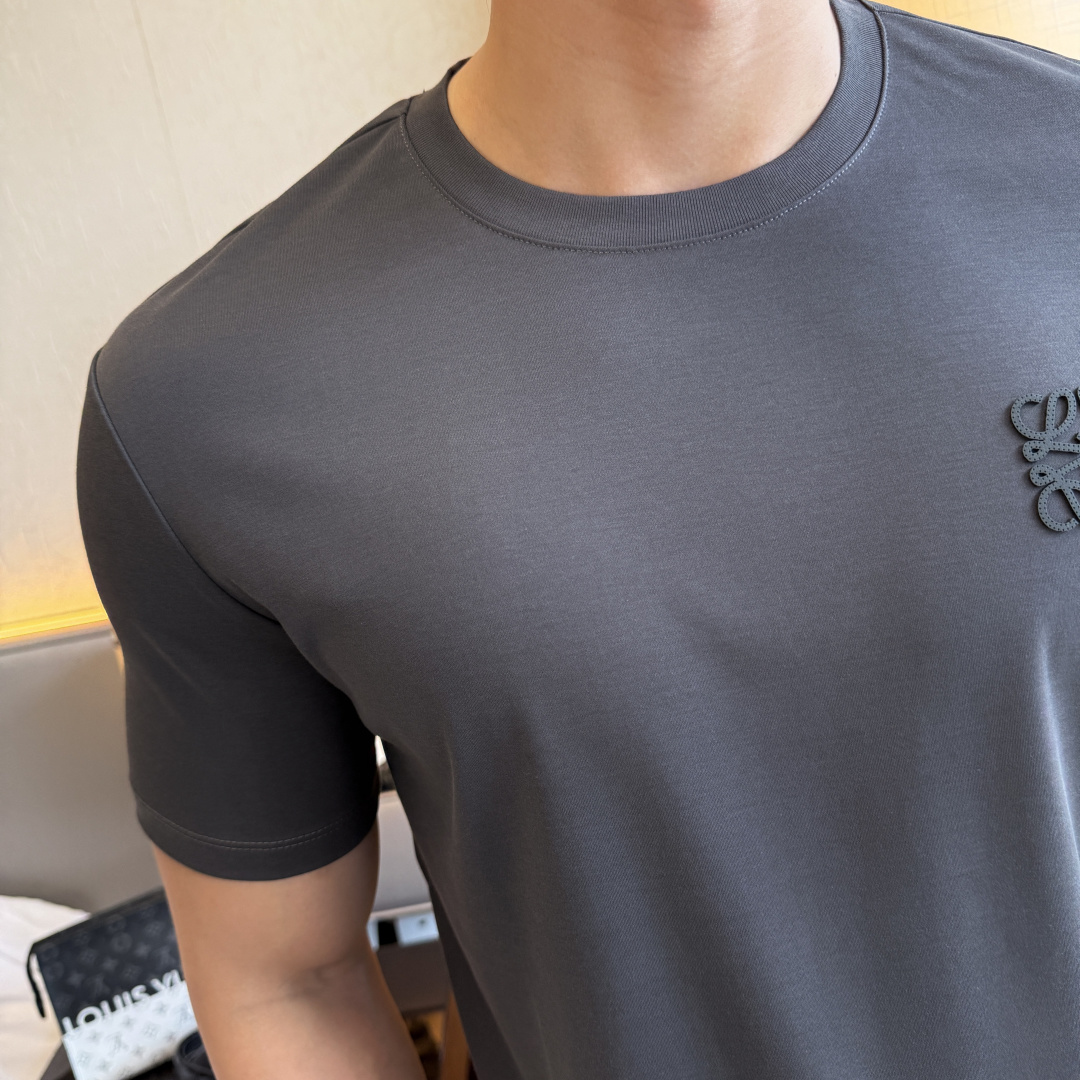 short sleeves