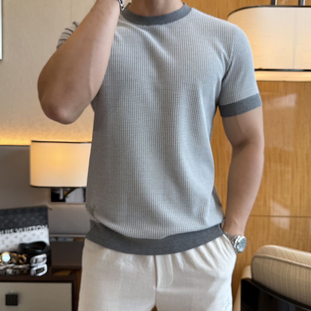 short sleeves