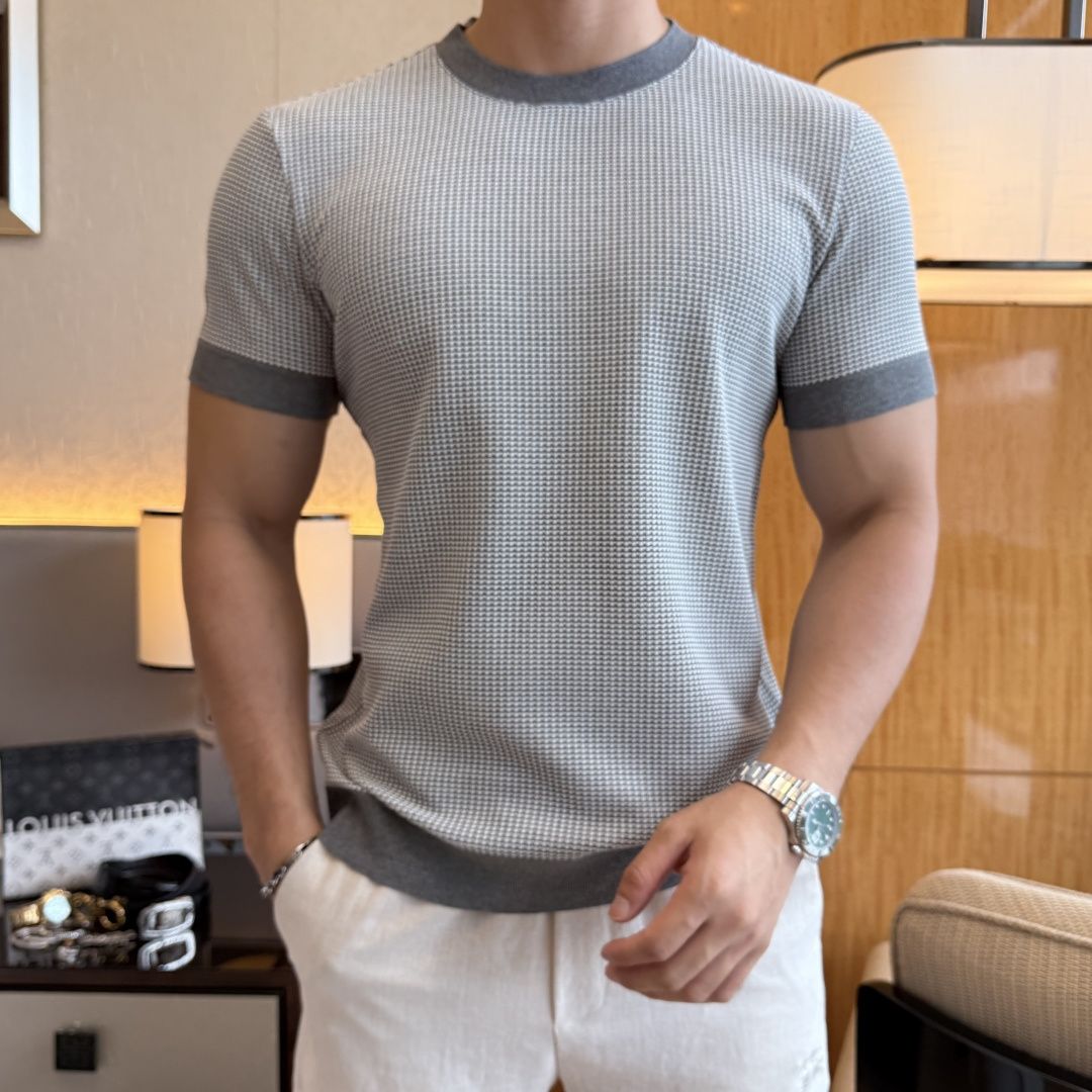 short sleeves