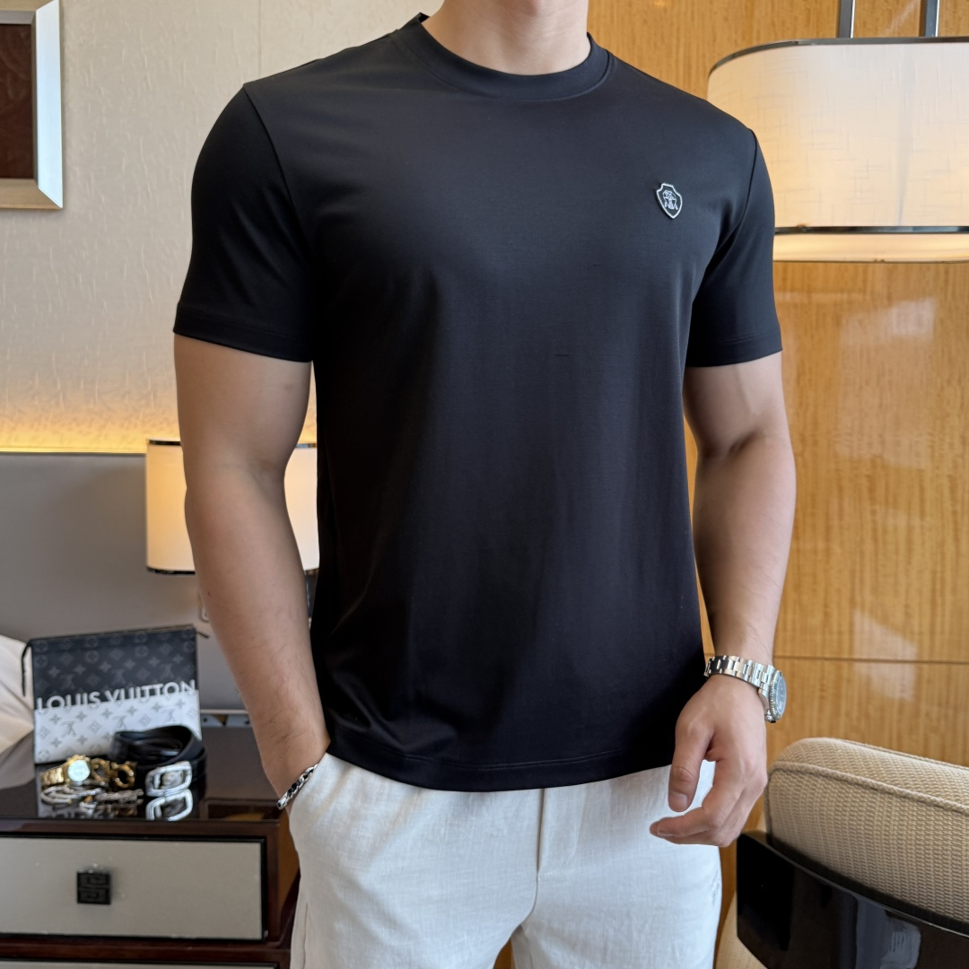 short sleeves