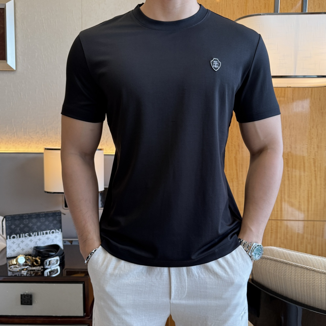 short sleeves