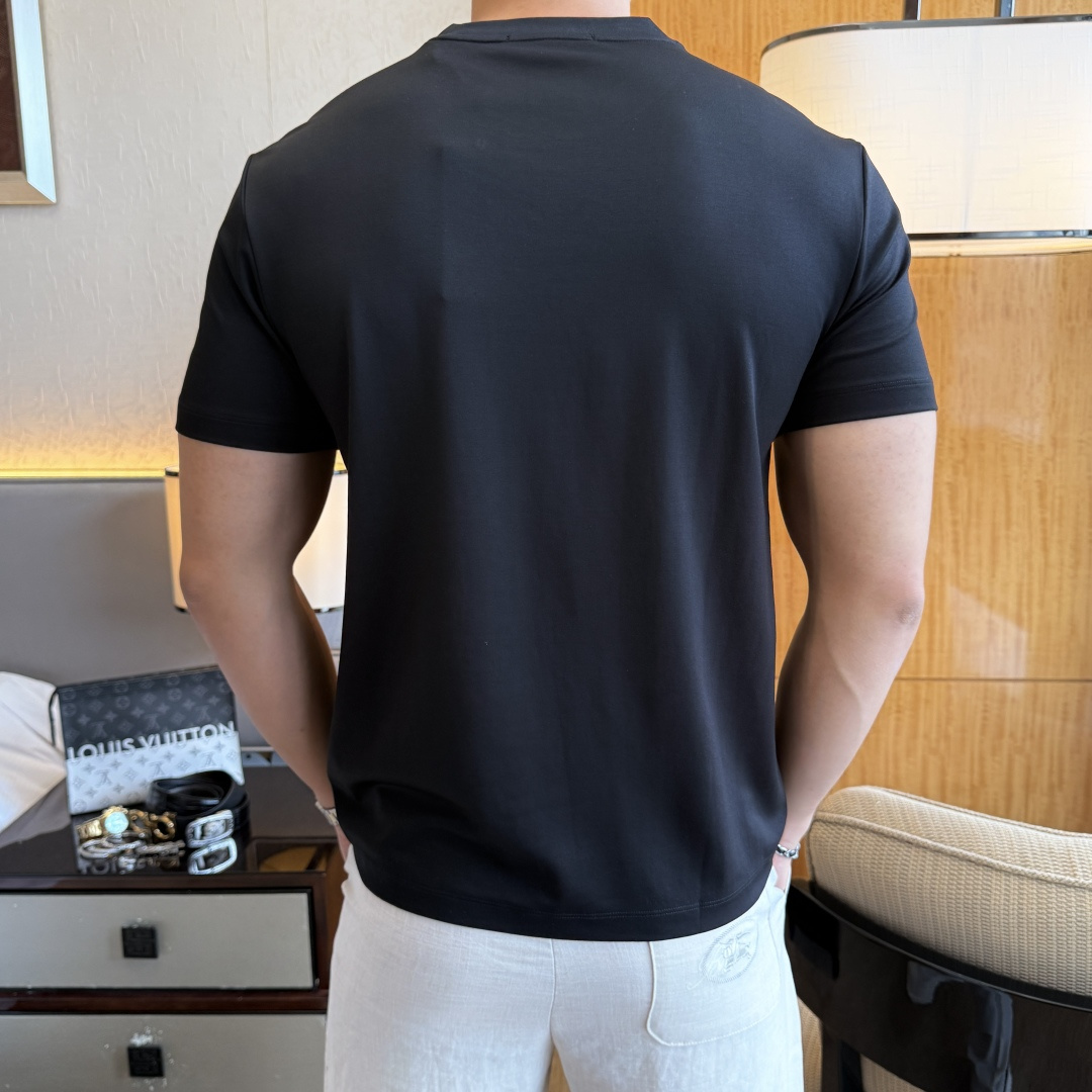 short sleeves