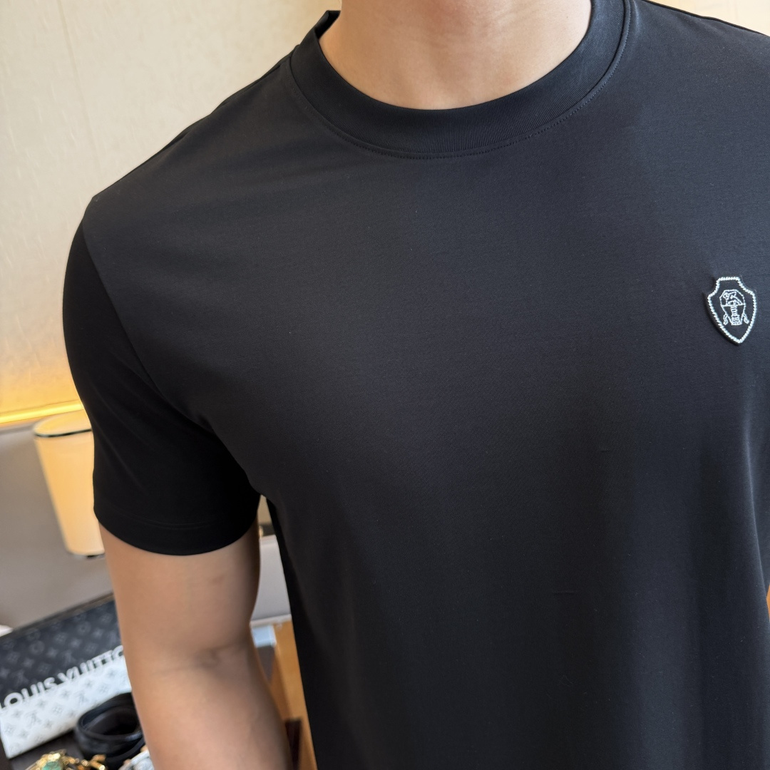 short sleeves