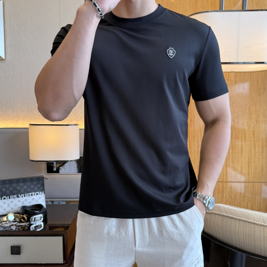 short sleeves