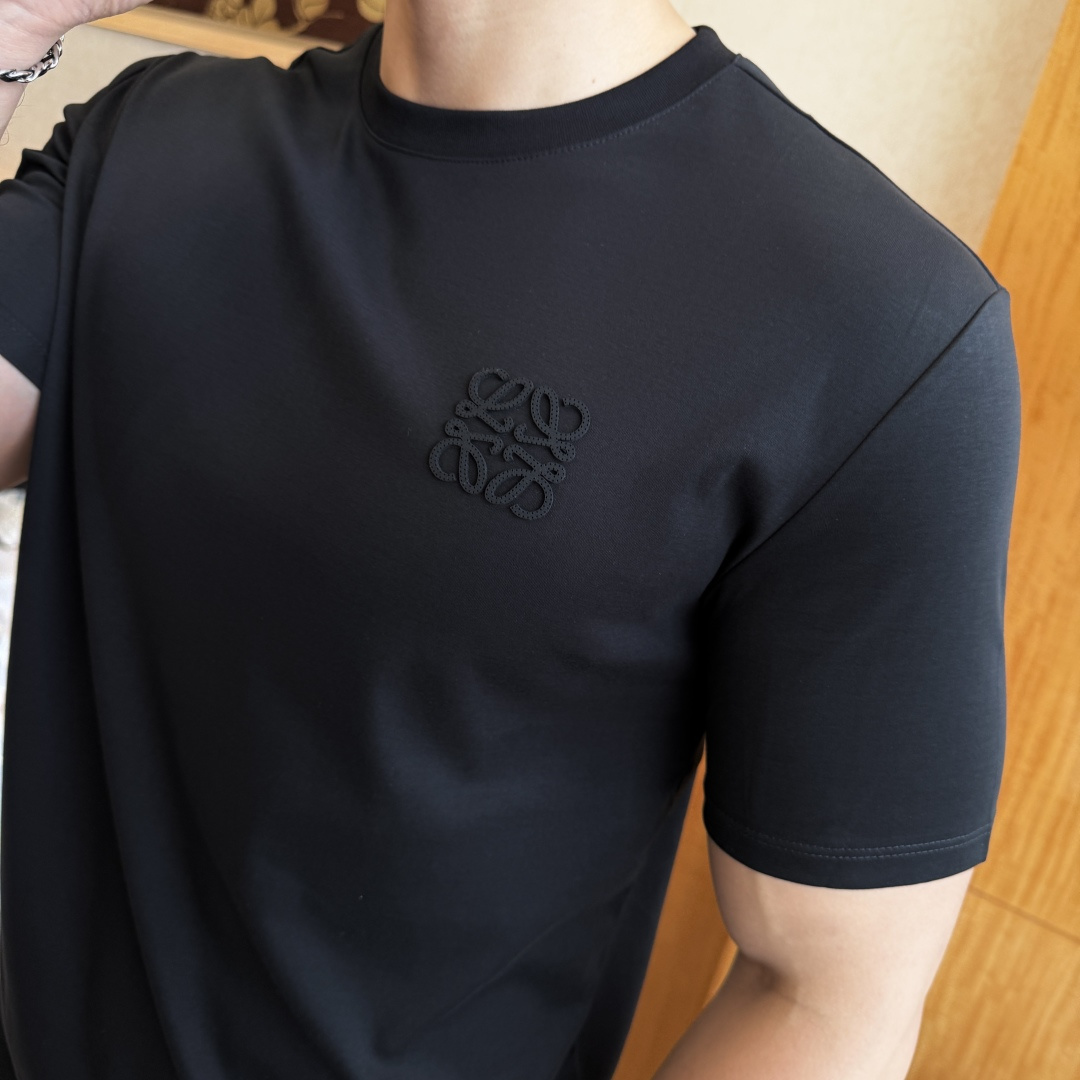short sleeves
