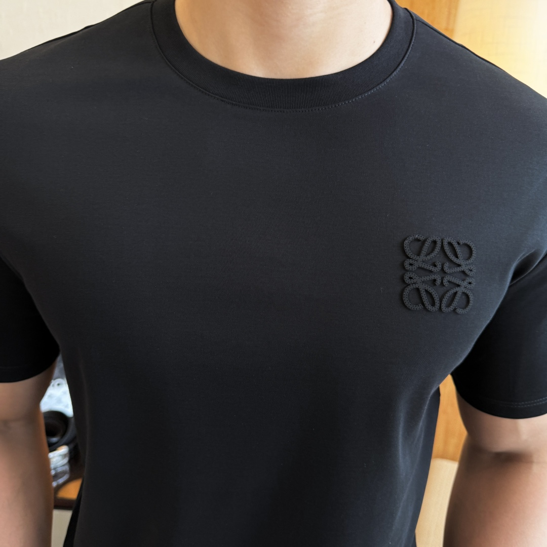 short sleeves