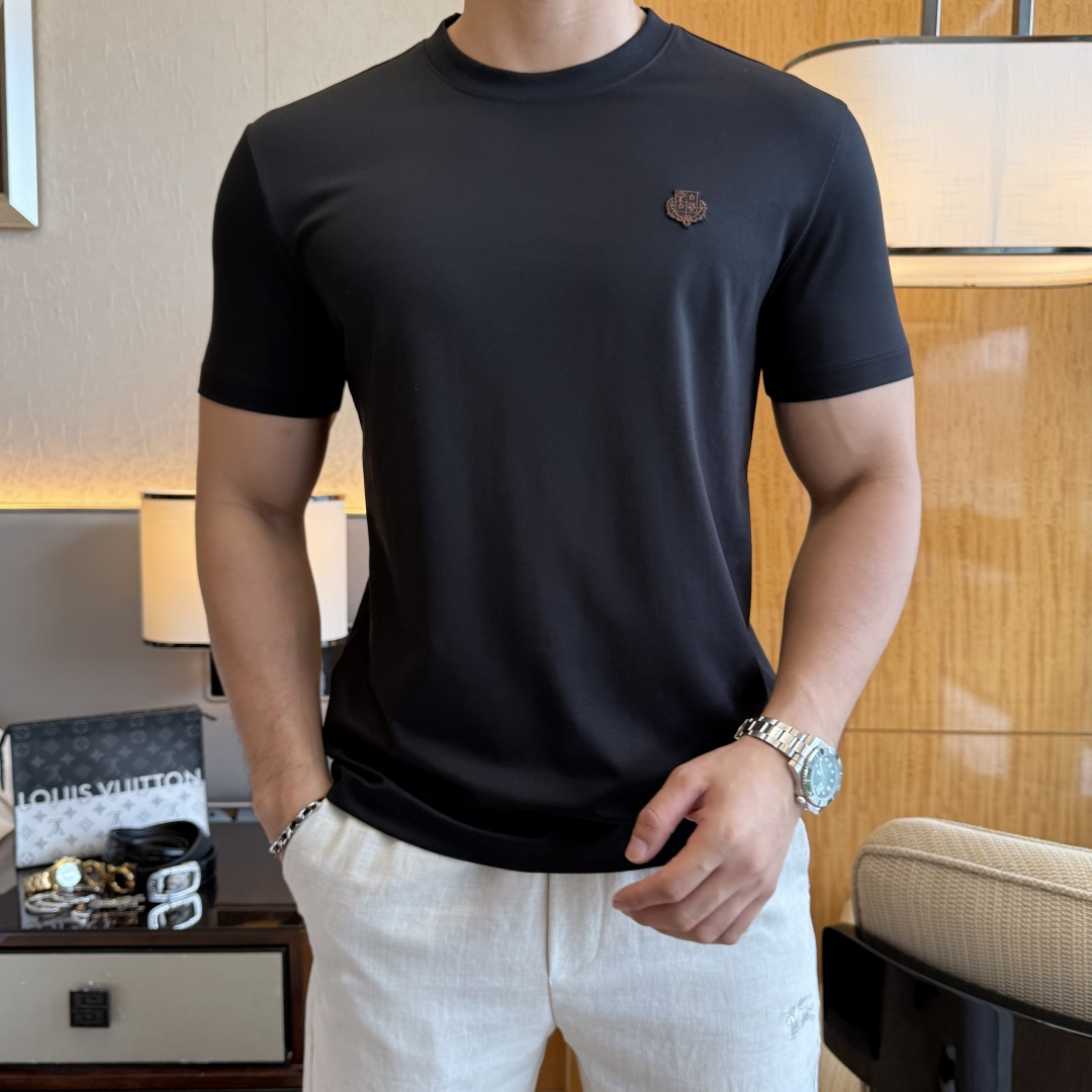 short sleeves