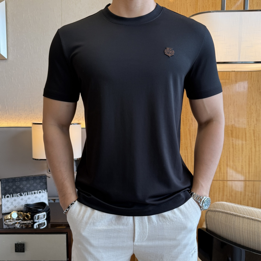 short sleeves