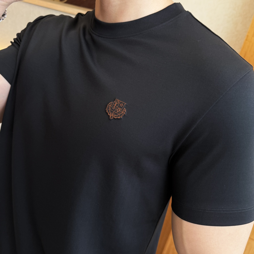 short sleeves