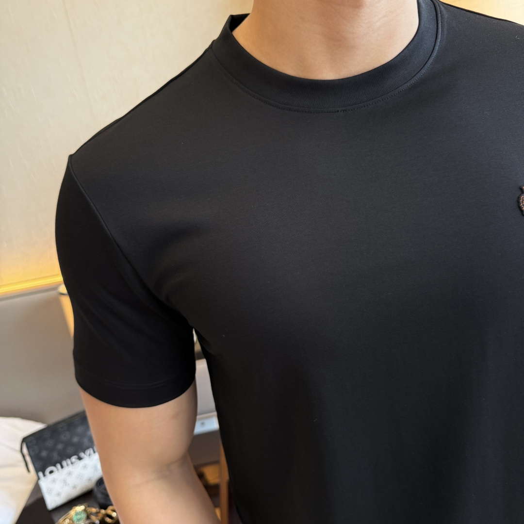 short sleeves
