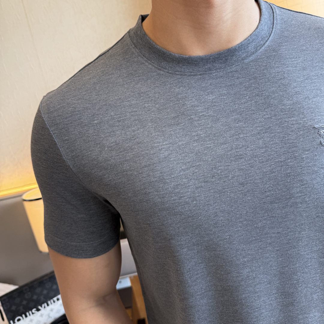 short sleeves