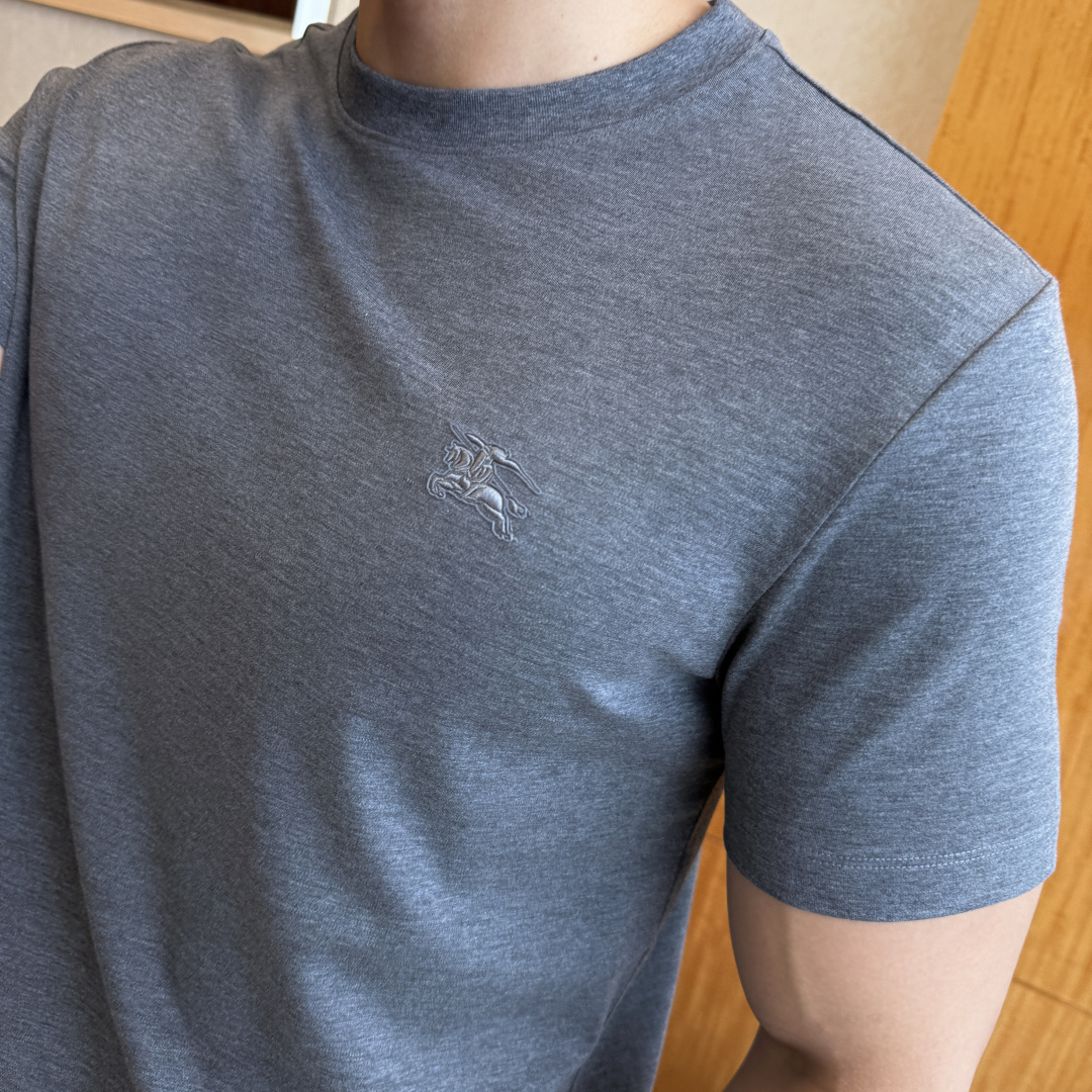 short sleeves